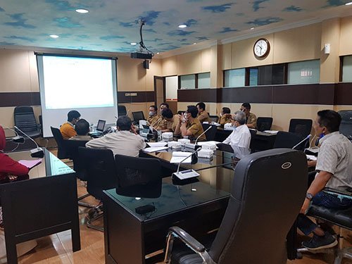 Foto lensa DPRD kota3