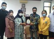 Mahasiswa Sari Mulia Kunjungi Kalimantan Post 13 Mahasiswa Sari Mulia Kunjungi Kalimantan Post