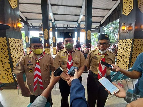 Pimpin Apel Gelar Senja di Ujung Masa Tugas 1 Hal 10 3 KLm Pramuka