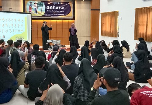 Hal 16 4 KLm Martapura Ikuti Setara