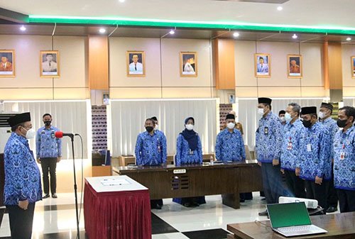 Hal 16 4 KLm Martapura KUKUHKAN PENGURUS 2