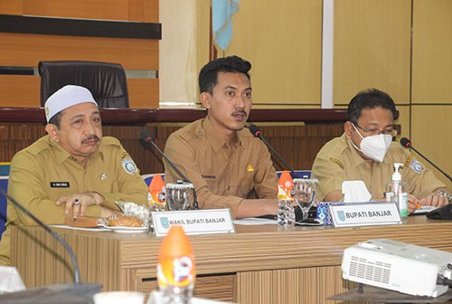 Vaksin Anak, Bupati Minta Ortu Tidak Khawatir 1 Hal 16 4 KLm Martapura TIDAK KHAWATIR