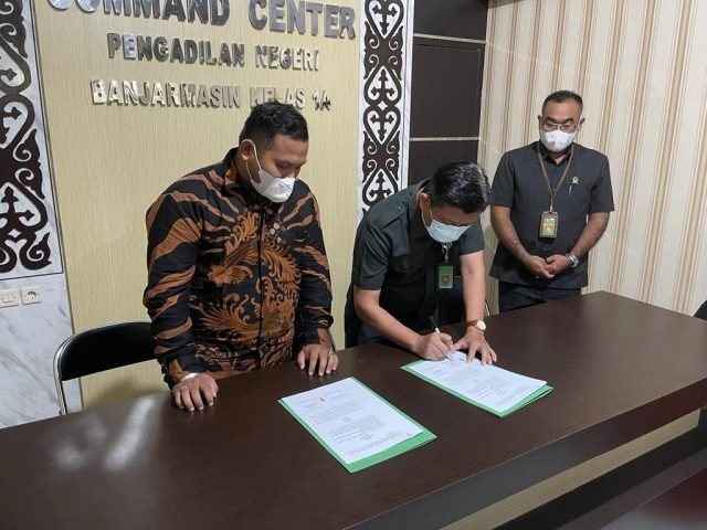 PERADI dan PN Banjarmasin Teken MoU POSBAKUM 3 IMG 20220114 WA0004 scaled