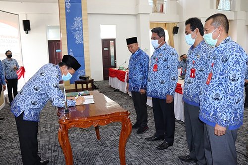 Lensa Tapin tandatangan 1