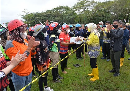 hal 11 Batola 4 klm 7