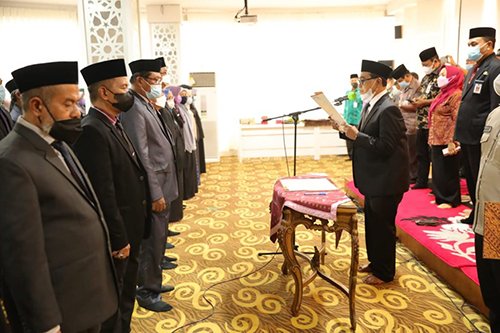 Zairullah: Pelantikan Karena Perubahan Nomenklatur 1 hal 12 Tanbu 25 klm