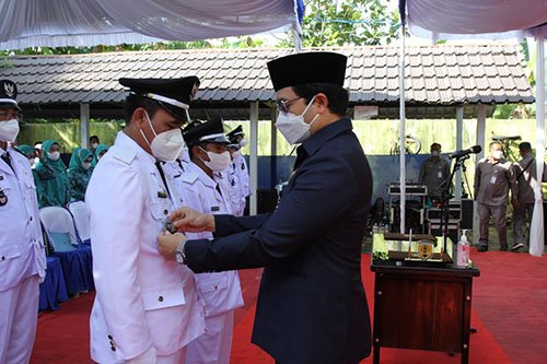 Pembakal Terpilih di Kecamatan Barabai dan Labuan Amas Utara Dilantik 1 hal 2 HST 1 3 klm 7