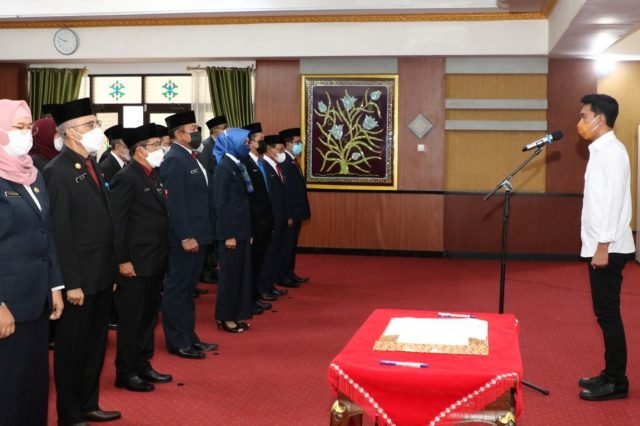 Bupati Siap Bentuk Tim Evaluasi Lantik Eselon II 1 hal16 4klmbjr1 11 scaled