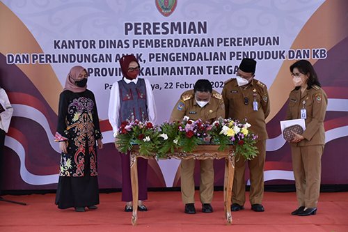 15 Kalteng 2 Peresmian kantor DP3APPKB