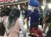 Personel Sat Polairud Pakai Kostum Badut, Hibur Anak-Anak