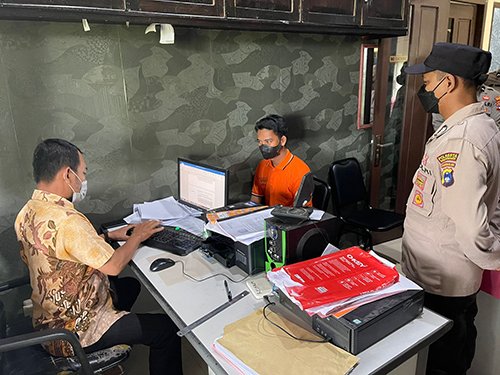 Ancam Belati Karena Tak Diberi Tumpangan 1 5 belati 3klm