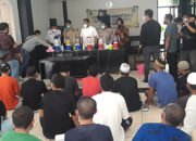 29 Tersangka Narkoba Digiring Keluar dari Tahanan 23 29 Tersangka Narkoba Digiring Keluar dari Tahanan