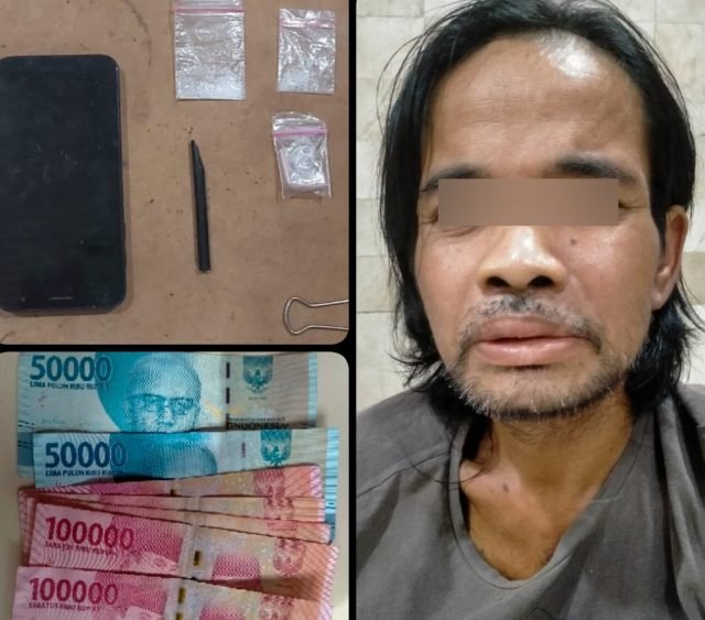 Pembeli dan Penjual Narkoba Ditangkap di Rumahnya Masing-masing 2 5 sabu 2klm gabung 2 scaled