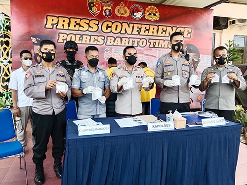 Dua Pria Banjarbaru Bawa Shabu Senilai Rp1,2 Miliar 1 5 sabu 4klm