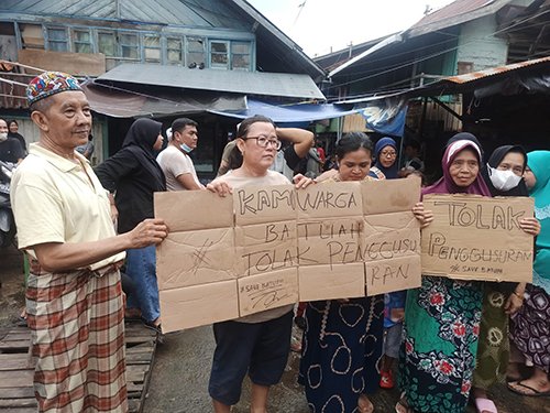Hal 10 3 Klm Demo Pasar Batuah