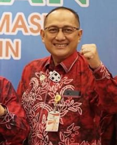 Tertindih Pipa Telkom, Perbaikan Pipa Distribusi Jalan Sutoyo Terkendala<br>Aliran Air Normal Sabtu malam 2 Hal 9 1 KLm H Ir Yudha Ahmady
