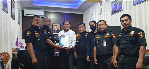 Hal 9 7 Klm Foto lensa DPRD kota 4