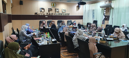 Hal 9 7 Klm Foto lensa DPRD kota 6