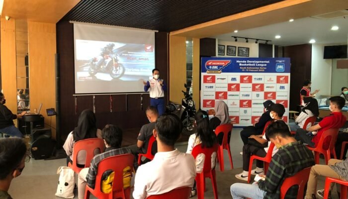 Siapkan Peserta Honda DBL, Trio Motor Berikan Edukasi Safety Riding