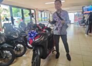 Motor Hadiah Pelanggan Teladan PDAM Jadi Kado Anniversary Pernikahan Mulyadi 22 Motor Hadiah Pelanggan Teladan PDAM Jadi Kado Anniversary Pernikahan Mulyadi