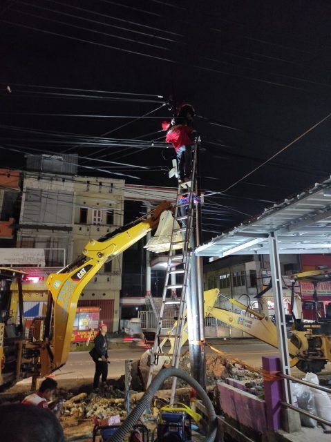 Perbaikan Pipa Distribusi Jalan Sutoyo Terkendala Tiang Telkom, Pelanggan Ikut Terdampak 1 IMG 20220219 WA0022 scaled