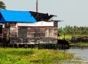 5 Desa Sungai Tabuk Diterjang Puting Beliung