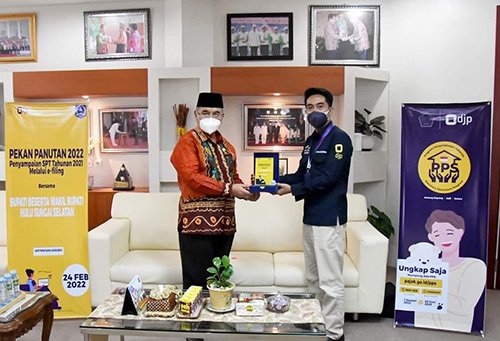 hal 12 HSS 1 3 klm 17