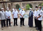 Serahkan Sumbangan ASNPembangunan Masjid Al-Ettihad Loksado Dilanjutkan