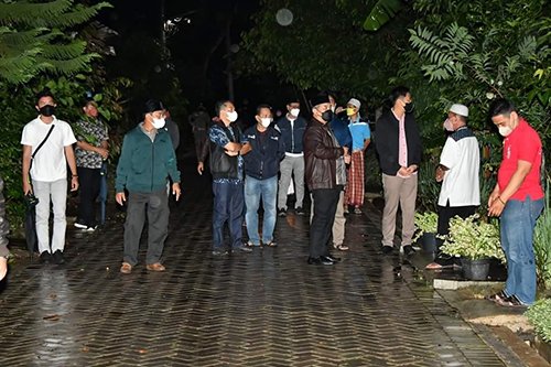 Bupati dan Wabup Tinjau Hasil Pembangunan Jalan Perumahan 1 hal 12 HSS 3 klm 7