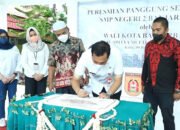 Dukung Pembelajaran OutdoorWalikota Banjarbaru Resmikan Panggung Serbaguna