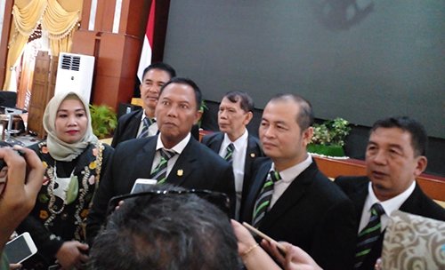 13 3klm Ketua KONI Kalsel jpg