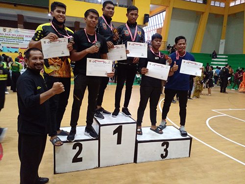 13 3klm zakly asswan jpg