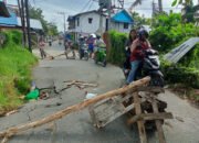 Jembatan Jalan Saka Permai Ambruk Gegara Truk Tronton