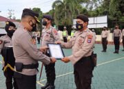 Sejumlah Personel Polres Balangan Terima Penghargaan