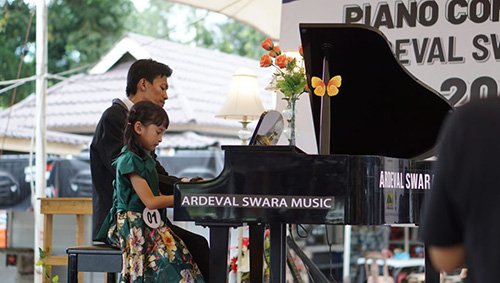 Hal 10 2 Klm BJB 2 Pianis