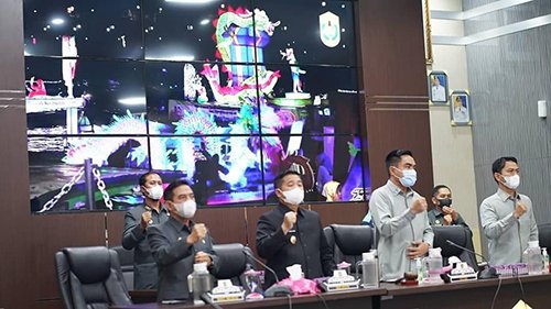 Hal 10 3 KLm Rapat Paripurna 1