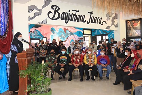 Hal 10 3 Klm BJB 1 13