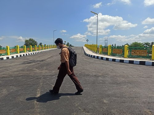 Hal 10 3 Klm jembatan HKSN