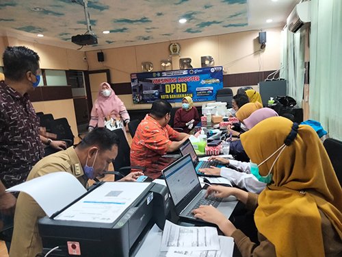 DPRD Banjarmasin Laksanakan Vaksinasi Booster 1 Hal 10 3 kLM DPRD Banjarmasin Laksanakan Vaksinasi Booster