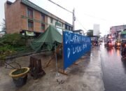 Terbantu Dengan Pagar Seng Proyek Jembatan