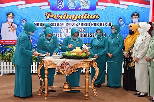 hal 12 HSS 1 3 klm 15