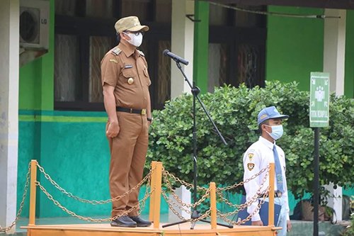 Syamsuri Arsyad Berbagi Motivasi di SMKN 2 Kandangan 1 hal 12 HSS 1 3 klm 19