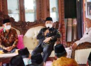 Mohon Doa Menyambut RamadanPemkab HSS Sambangi Guru Danau