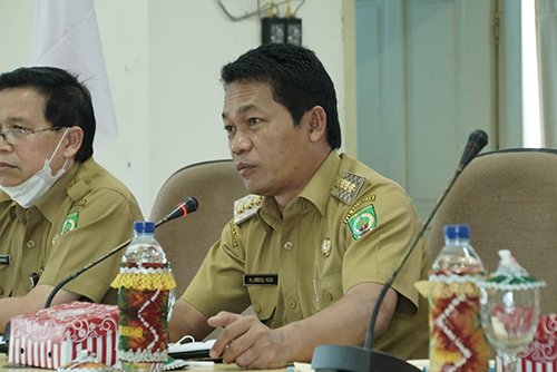 Bupati : Tahun 2023 Pemkab Balangan Fokuskan Peningkatan Infrastruktur 1 hal 2 Bal 3 klm 15