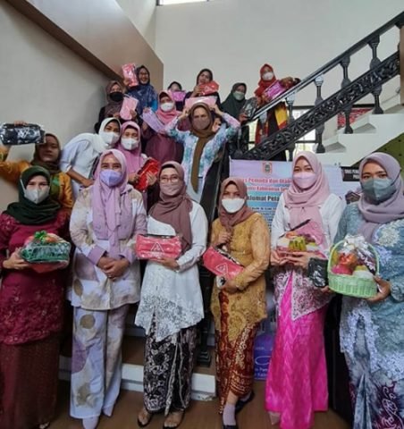 13 2klm hj rusnawati jpg