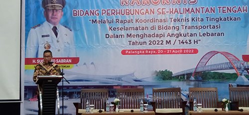 15 Kalteng 2 Asisten Ekobang Setda Kalteng Leonard S Apung