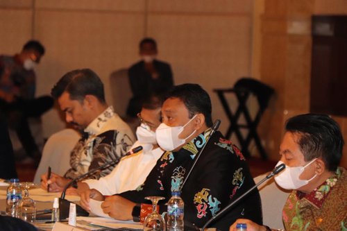 15 Kalteng HL Wakil Gubedrnur Kalteng H Edy Pratowo