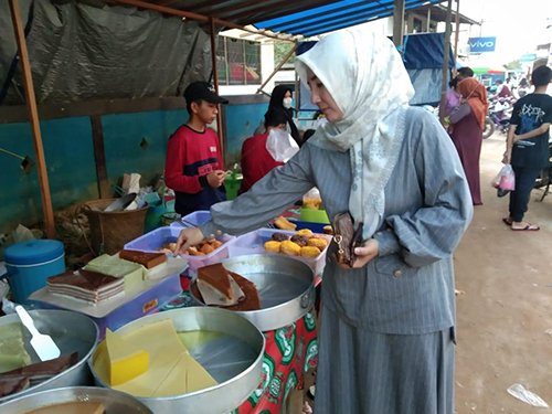 15 Katingan Anggota DPRD Katingan Endang Susilawatie
