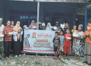 Legislator Kapuas Bersama Kader PKS Berbagi Takjil Untuk Masyarakat