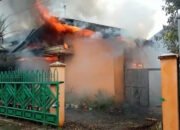 Awal Puasa, Dua Rumah di Banjar Indah Terbakar